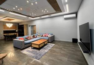 Дом 218м&sup2;, 2-этажный, участок 8 сот.  