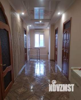 Дом 218м², 2-этажный, участок 6 сот.  