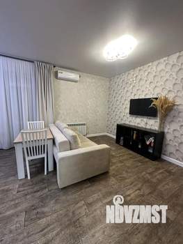 Дом 70м&sup2;, 2-этажный, участок 4 сот.  