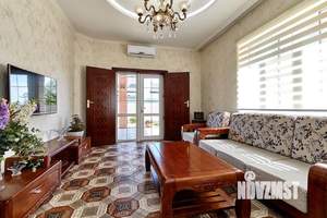 Дом 194м², 2-этажный, участок 6 сот.  