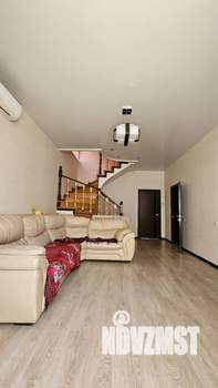 Дом 125м&sup2;, 2-этажный, участок 3 сот.  