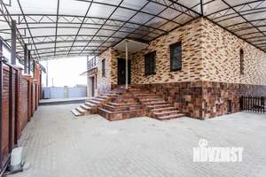 Дом 400м², 2-этажный, участок 6 сот.  