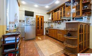 Дом 270м&sup2;, 2-этажный, участок 4 сот.  