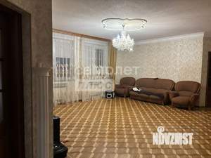 Дом 250м&sup2;, 2-этажный, участок 4 сот.  