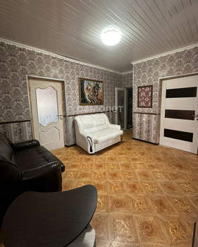 Дом 217м&sup2;, 3-этажный, участок 4 сот.  