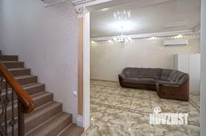 Дом 170м², 2-этажный, участок 5 сот.  