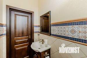 Дом 517м², 2-этажный, участок 10 сот.  