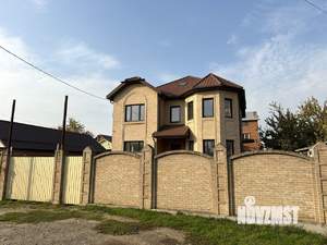 Дом 330м², 3-этажный, участок 5 сот.  