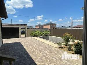 Дом 226м&sup2;, 2-этажный, участок 6 сот.  