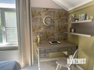 Дом 221м&sup2;, 2-этажный, участок 10 сот.  