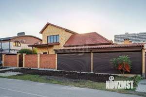 Дом 422м&sup2;, 2-этажный, участок 10 сот.  