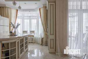 Дом 370м&sup2;, 2-этажный, участок 9 сот.  