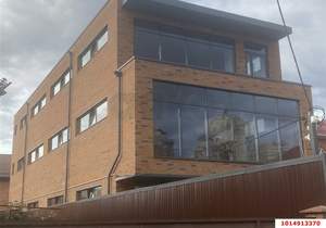 Дом 555м&sup2;, 3-этажный, участок 5 сот.  