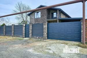 Дом 180м&sup2;, 2-этажный, участок 6 сот.  