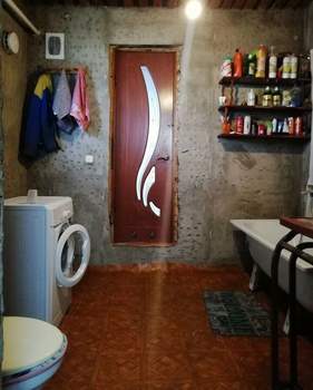 Дом 100м&sup2;, 2-этажный, участок 3 сот.  