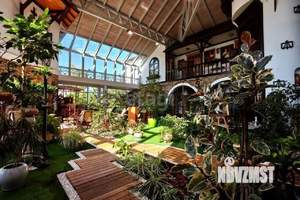 Дом 892м², 2-этажный, участок 19 сот.  