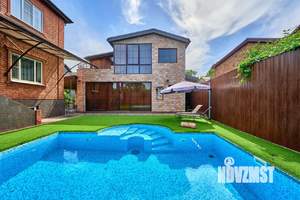 Дом 379м², 2-этажный, участок 7 сот.  