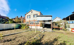 Дом 200м², 2-этажный, участок 10 сот.  