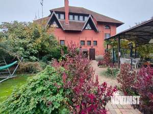 Дом 160м², 2-этажный, участок 10 сот.  