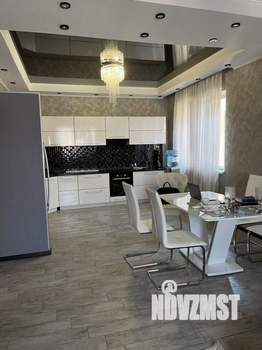 Дом 140м&sup2;, 2-этажный, участок 4 сот.  