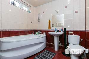 Дом 160м&sup2;, 2-этажный, участок 4 сот.  