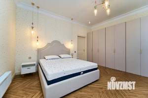 Дом 245м², 2-этажный, участок 4 сот.  