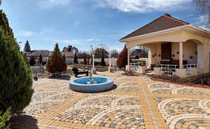 Дом 288м&sup2;, 2-этажный, участок 4 сот.  