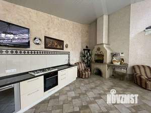 Дом 700м², 2-этажный, участок 14 сот.  