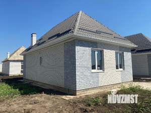 Дом 100м&sup2;, 2-этажный, участок 3 сот.  