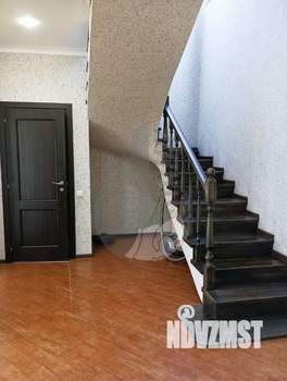 Дом 272м&sup2;, 2-этажный, участок 8 сот.  