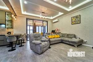 Дом 241м&sup2;, 3-этажный, участок 4 сот.  