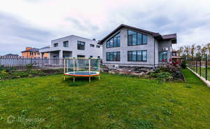 Дом 300м&sup2;, 2-этажный, участок 6 сот.  