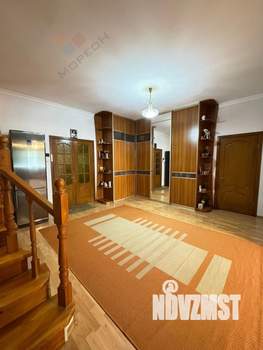 Дом 245м², 2-этажный, участок 6 сот.  