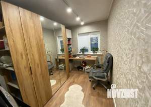 Дом 58м&sup2;, 2-этажный, участок 4 сот.  