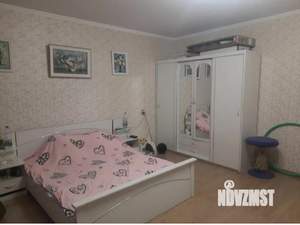 Дом 307м², 3-этажный, участок 4 сот.  