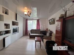 Дом 50м&sup2;, 2-этажный, участок 4 сот.  