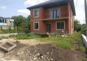 Дом 212м&sup2;, 2-этажный, участок 6 сот.  