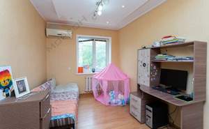 Дом 106м&sup2;, 2-этажный, участок 3 сот.  