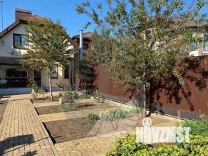 Дом 150м&sup2;, 2-этажный, участок 5 сот.  