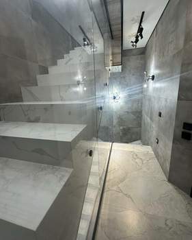 Дом 181м&sup2;, 3-этажный, участок 2 сот.  