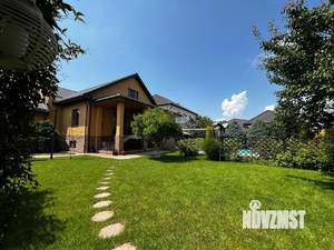 Дом 360м&sup2;, 2-этажный, участок 10 сот.  