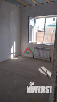 Дом 79м&sup2;, 3-этажный, участок 3 сот.  