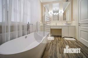 Дом 360м², 2-этажный, участок 10 сот.  