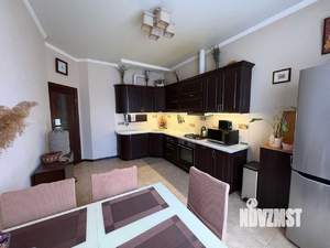 Дом 140м&sup2;, 2-этажный, участок 4 сот.  