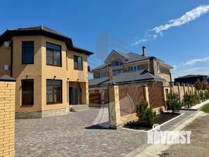 Дом 160м&sup2;, 2-этажный, участок 4 сот.  