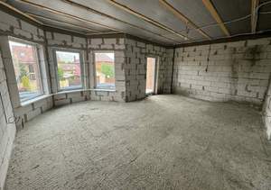 Дом 220м&sup2;, 2-этажный, участок 4 сот.  