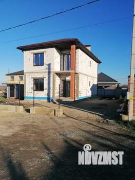 Дом 165м&sup2;, 2-этажный, участок 4 сот.  