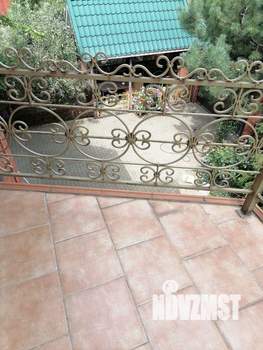 Дом 241м&sup2;, 2-этажный, участок 8 сот.  