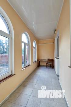 Дом 300м², 3-этажный, участок 6 сот.  