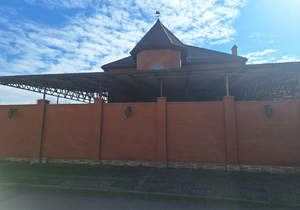 Дом 879м&sup2;, 2-этажный, участок 12 сот.  